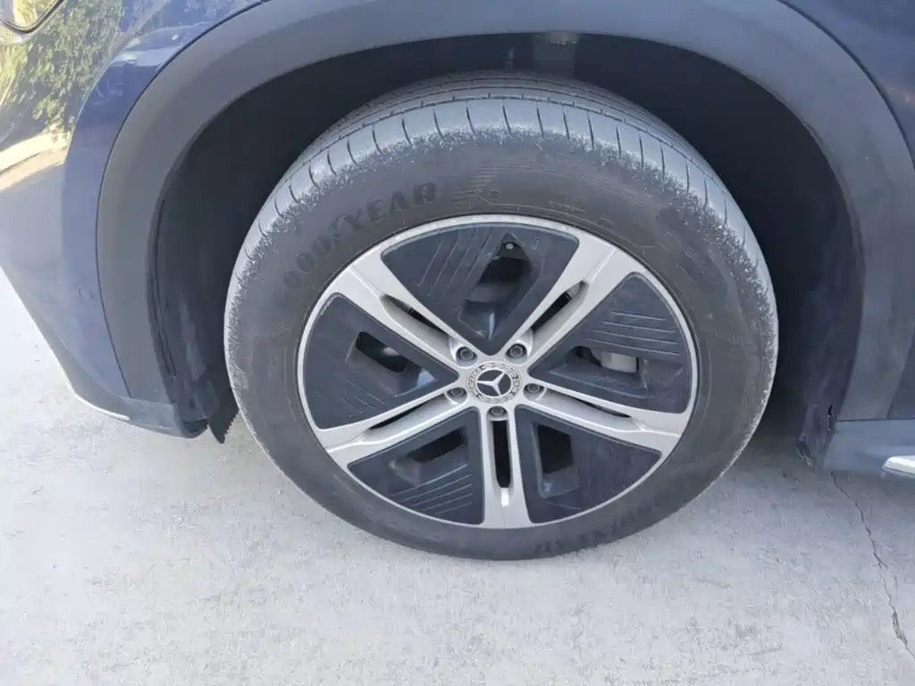 Mercedes-Benz EQE SUV — фото 23