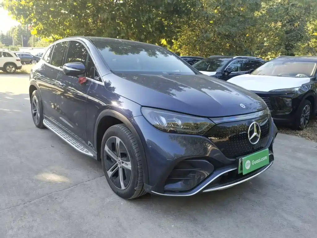 Mercedes-Benz EQE SUV — фото 4