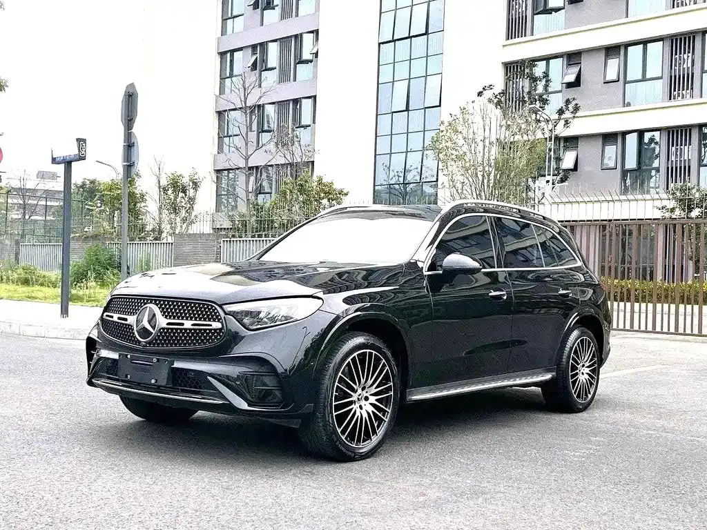 Mercedes-Benz GLC — фото 1