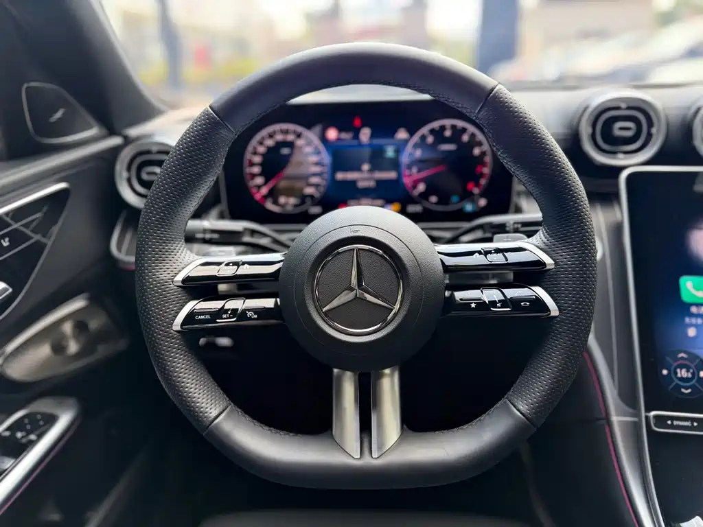 Mercedes-Benz C-Class — фото 19