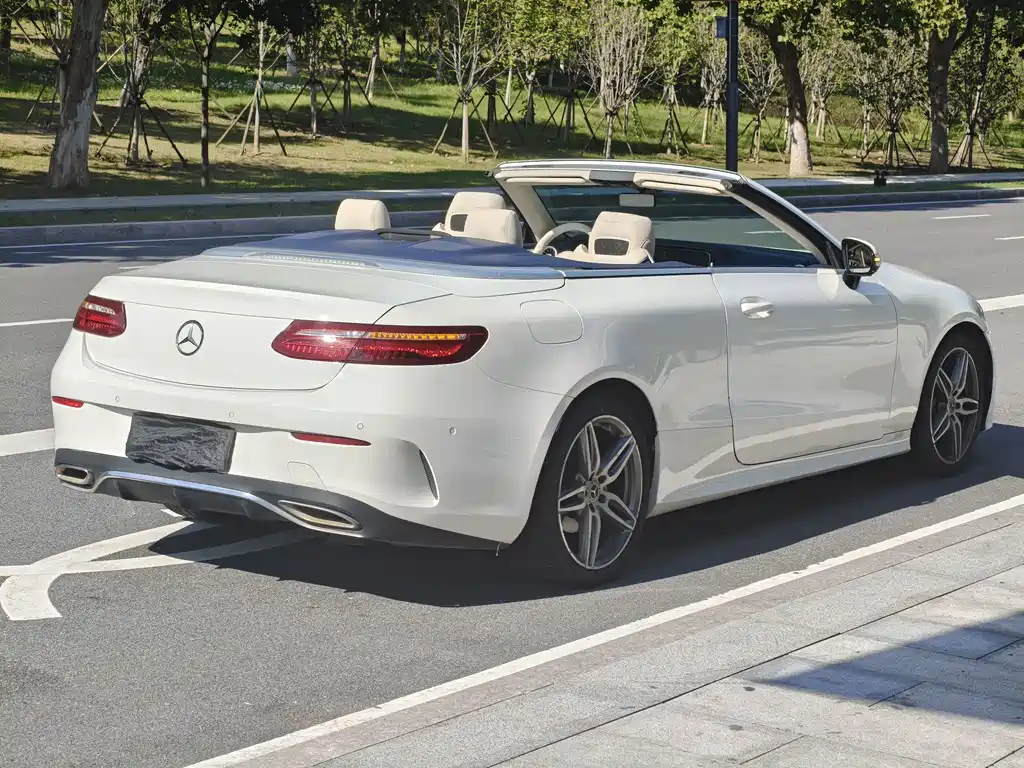 Mercedes-Benz E-Class (Import) — фото 9