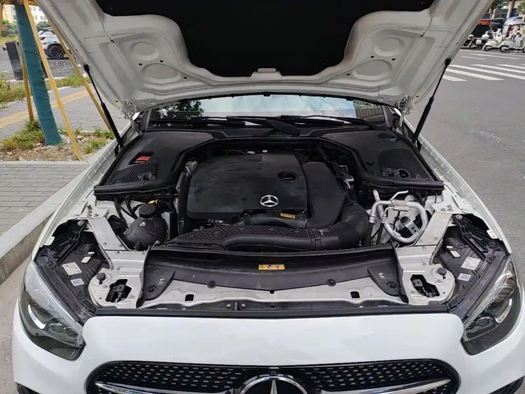 Mercedes-Benz E-Class (Import) — фото 20
