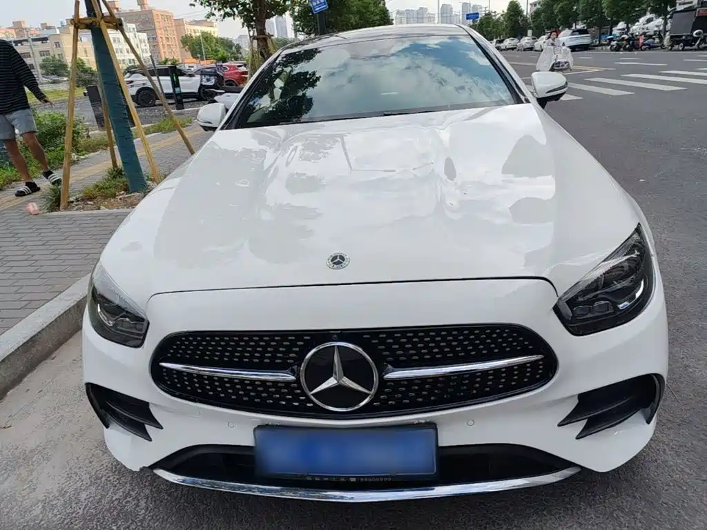 Mercedes-Benz E-Class (Import) — фото 3