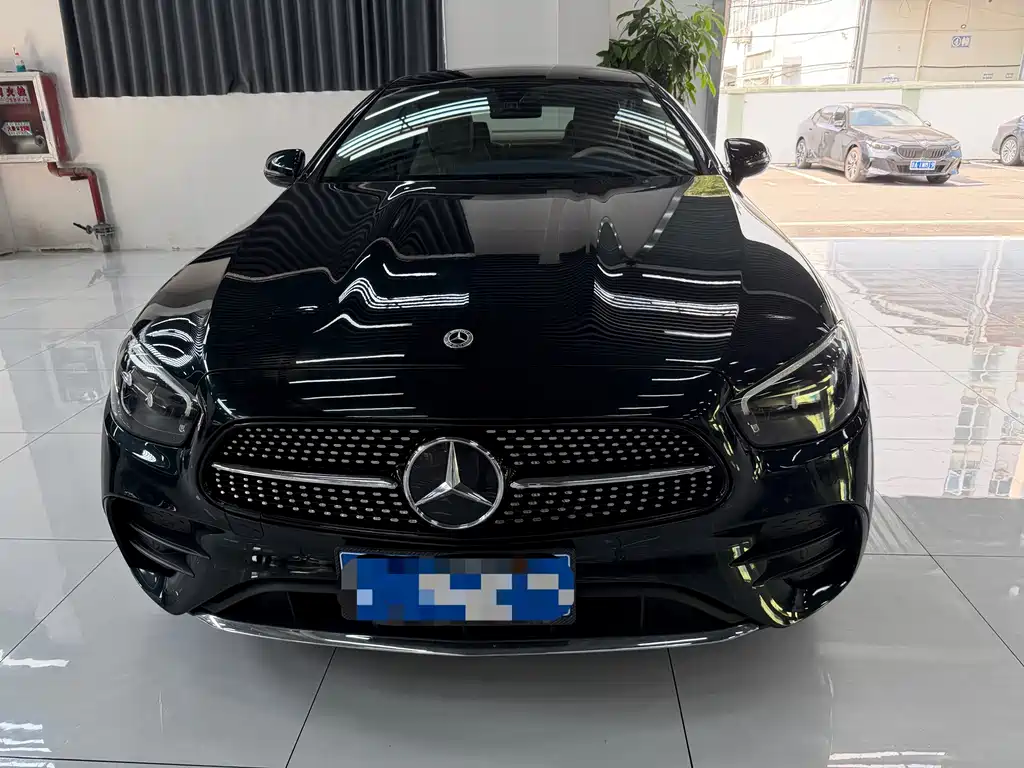 Mercedes-Benz E-Class (Import) — фото 2