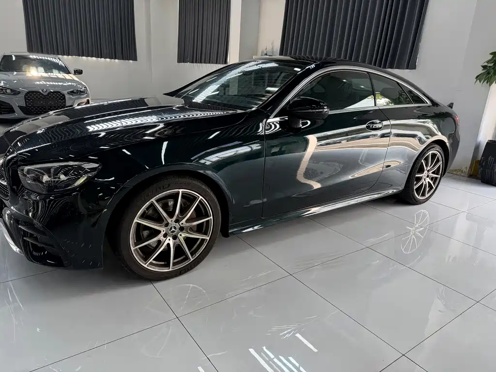 Mercedes-Benz E-Class (Import) — фото 4