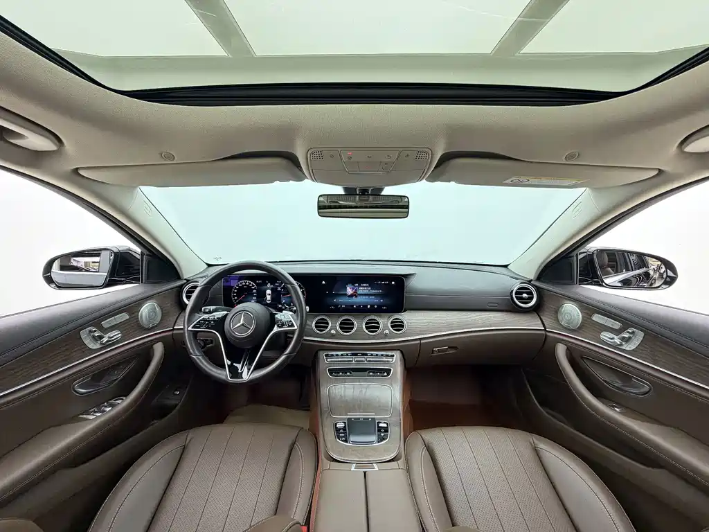 Mercedes-Benz E-Class — фото 10