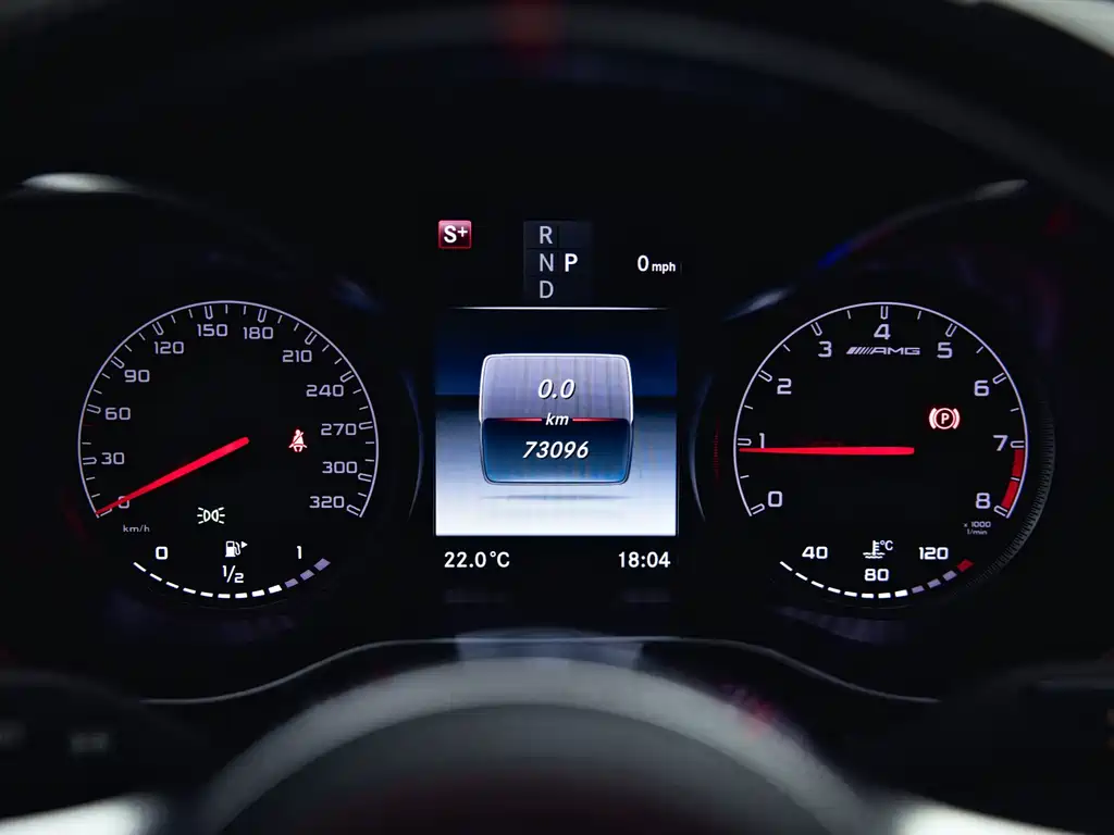 Mercedes-Benz GLC AMG — фото 13