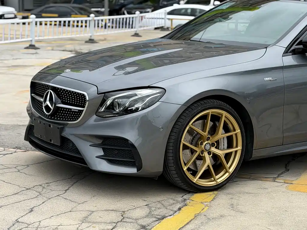 Mercedes-Benz E-Class AMG — фото 4