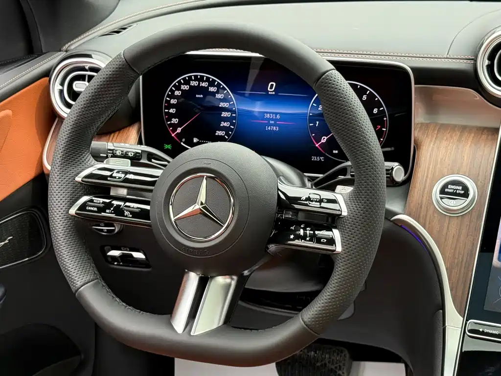 Mercedes-Benz GLC — фото 23