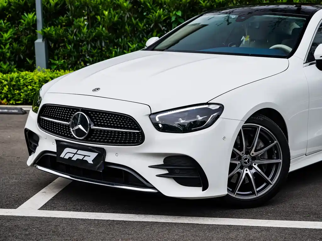 Mercedes-Benz E-Class (Import) — фото 2