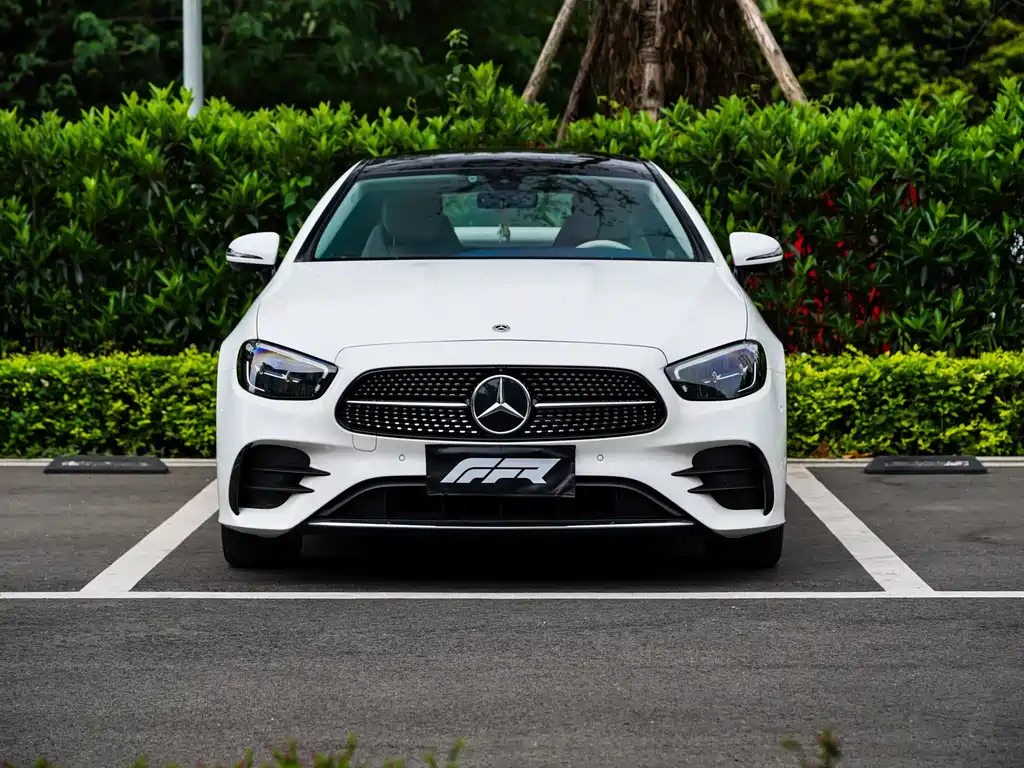 Mercedes-Benz E-Class (Import) — фото 3