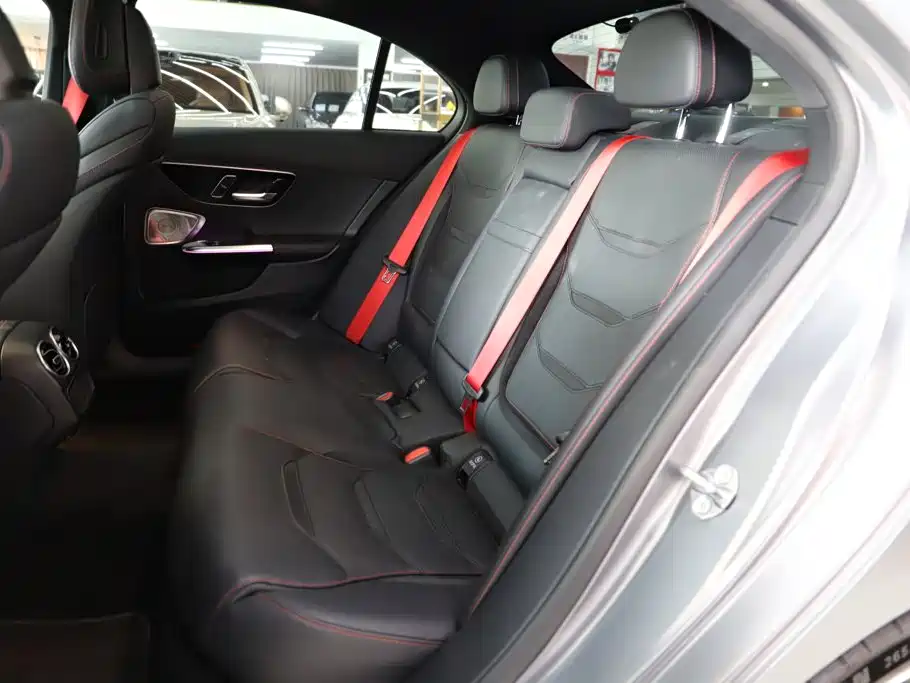 Mercedes-Benz C-Class AMG — фото 10