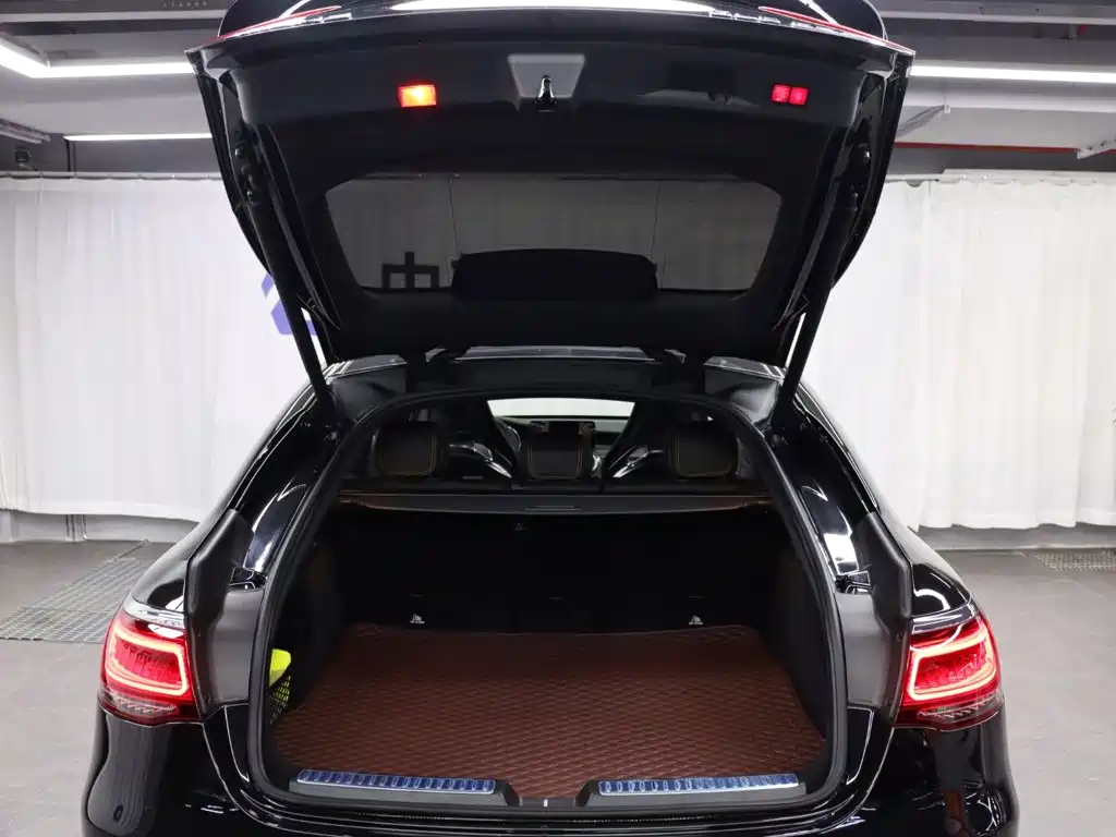 Mercedes-Benz GLC Coupe AMG — фото 38