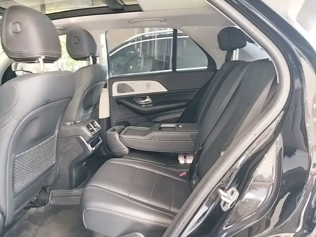 Mercedes-Benz GLE (Import) — фото 17