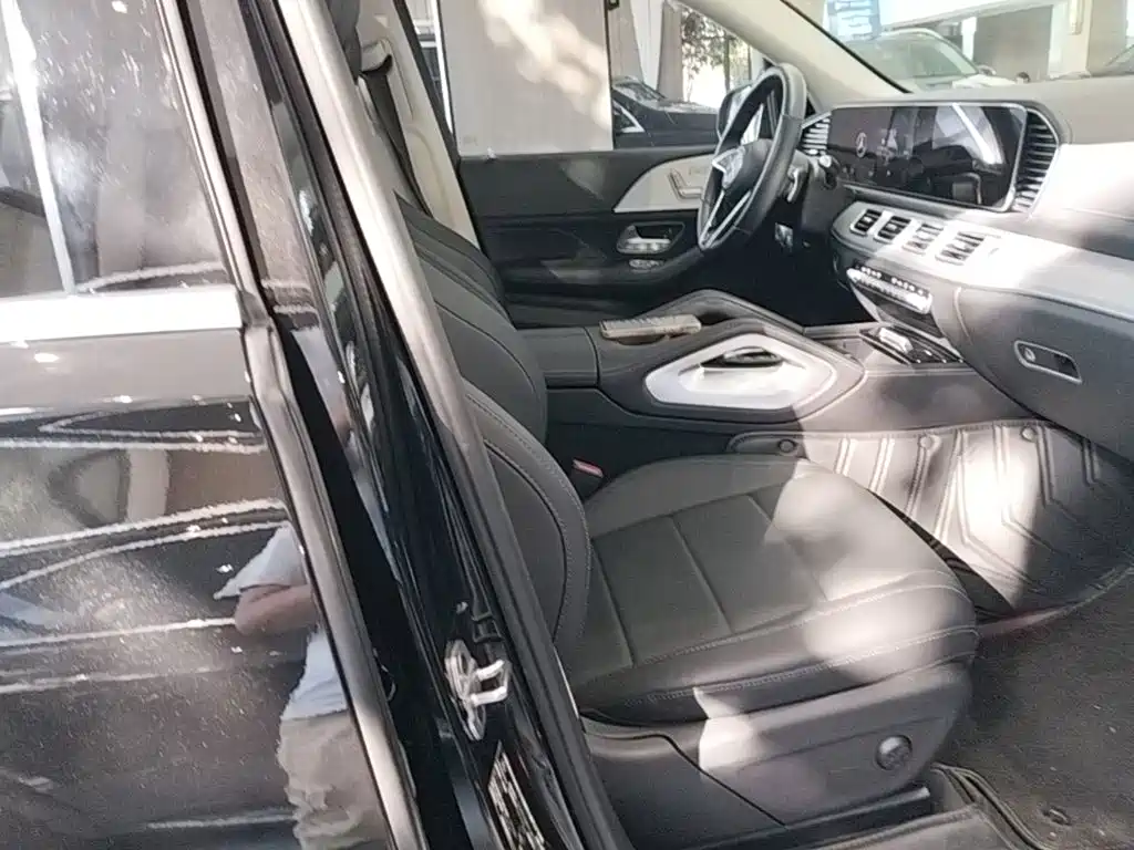 Mercedes-Benz GLE (Import) — фото 25