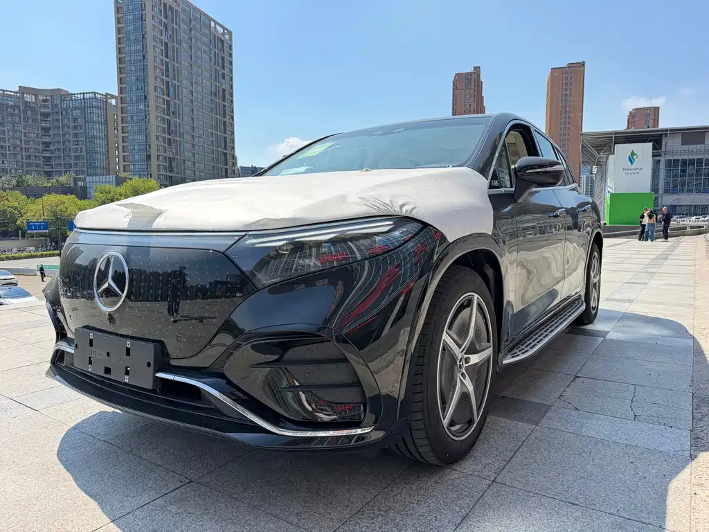 Mercedes-Benz EQS SUV — фото 2