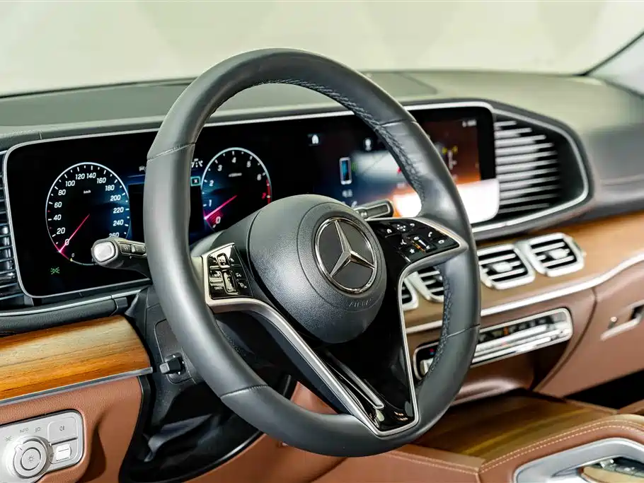 Mercedes-Benz GLE (Import) — фото 11