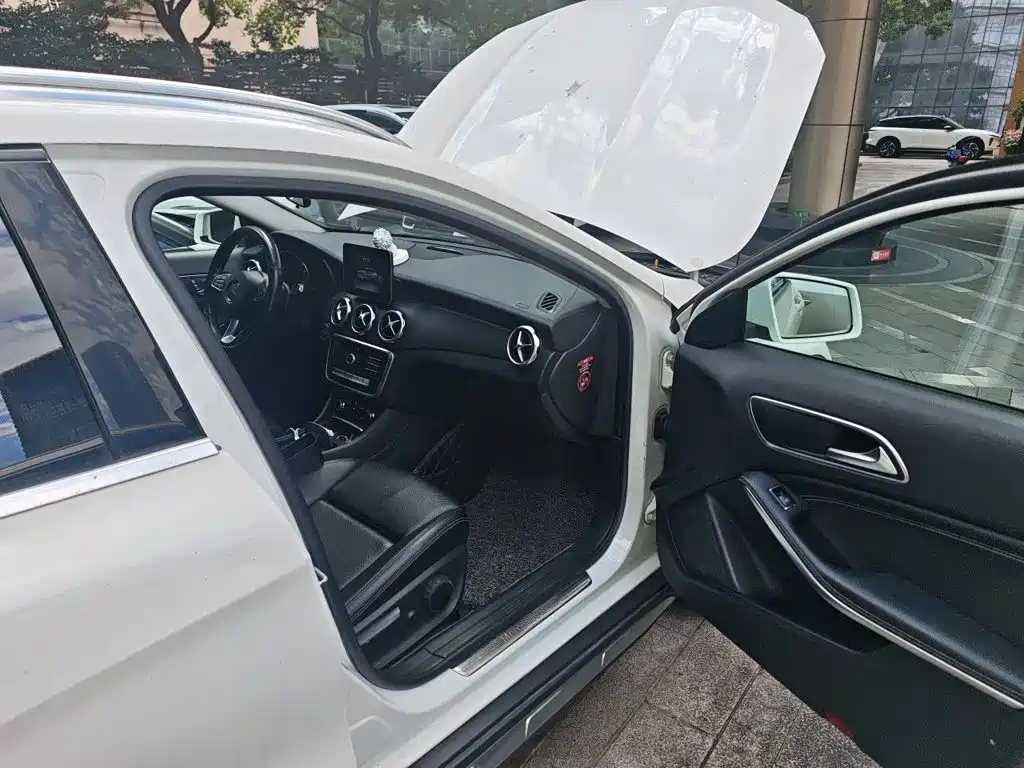 Mercedes-Benz GLA — фото 19