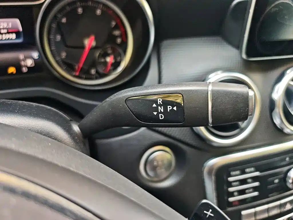 Mercedes-Benz GLA — фото 10