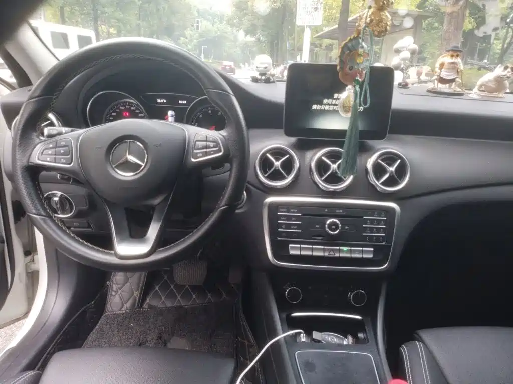 Mercedes-Benz GLA — фото 5