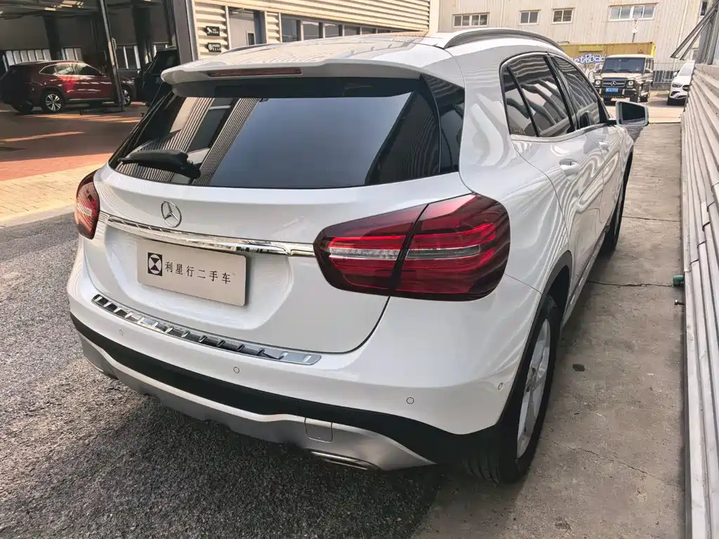 Mercedes-Benz GLA — фото 5
