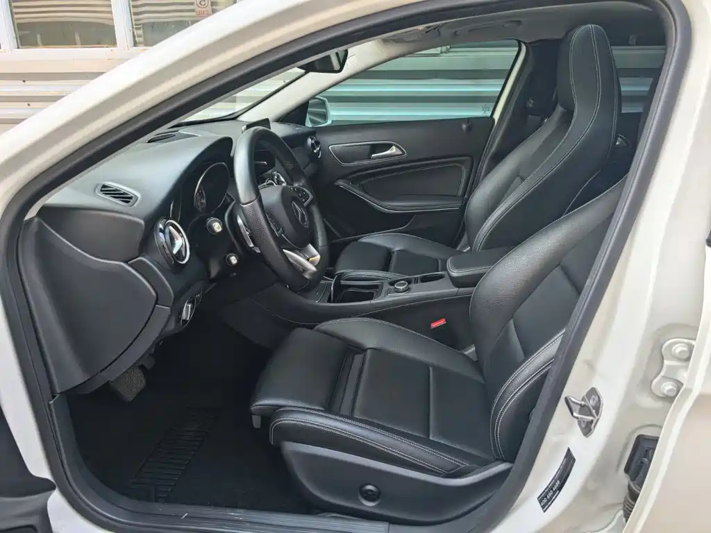 Mercedes-Benz GLA — фото 8