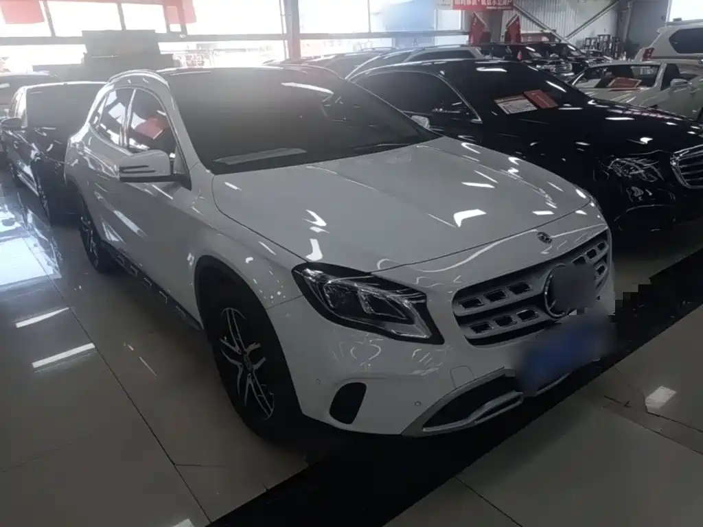 Mercedes-Benz GLA — фото 4