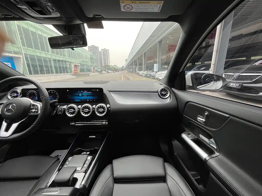 Mercedes-Benz GLA — фото 11