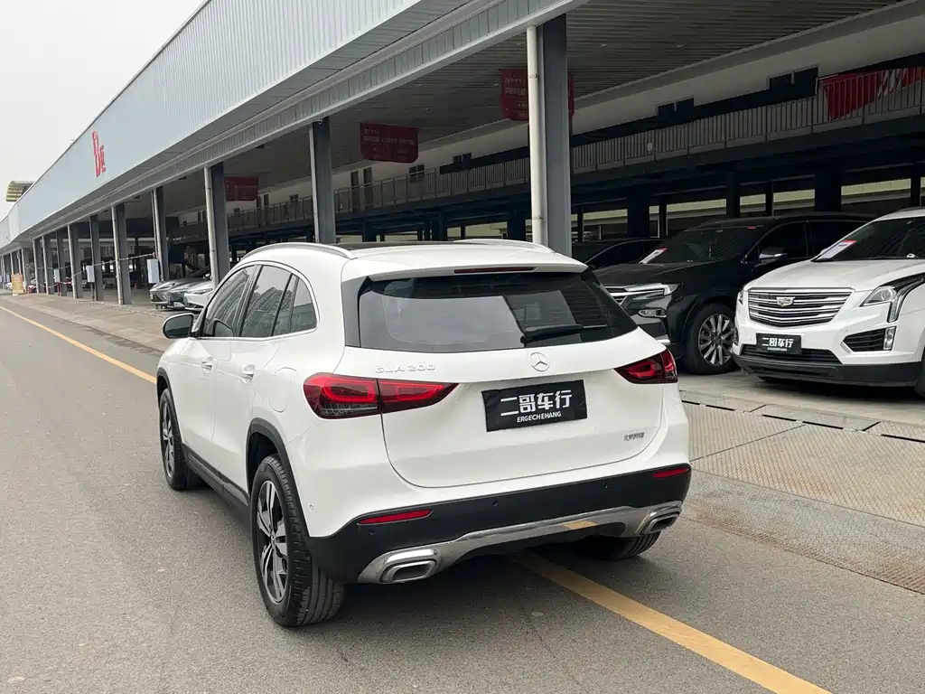 Mercedes-Benz GLA — фото 6
