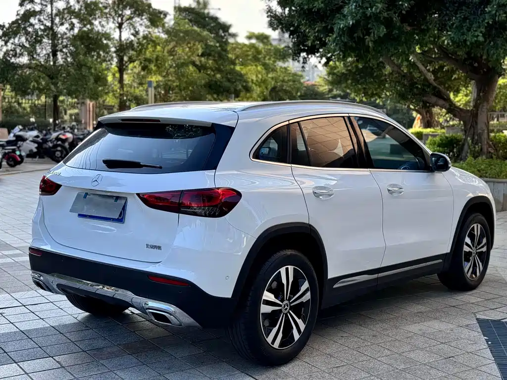 Mercedes-Benz GLA — фото 6