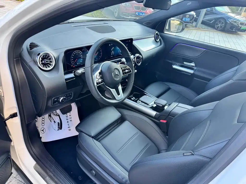 Mercedes-Benz GLA — фото 7