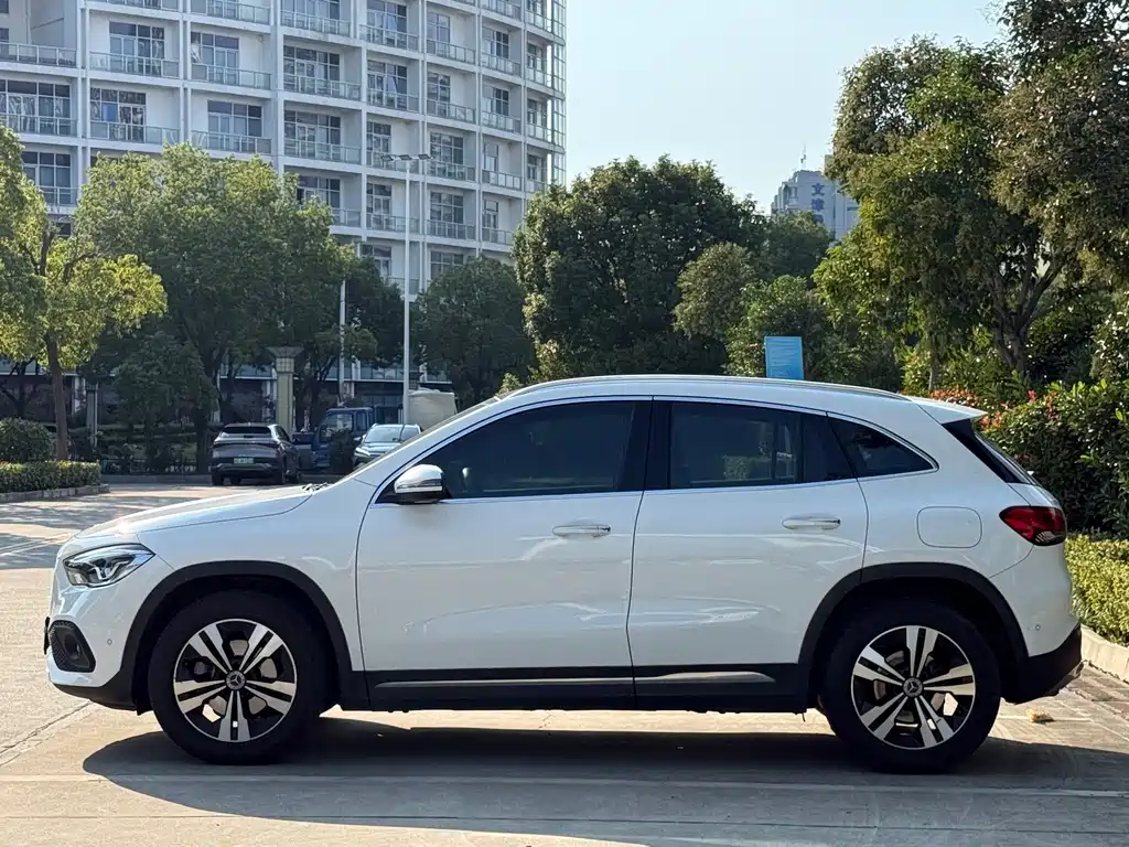 Mercedes-Benz GLA — фото 3