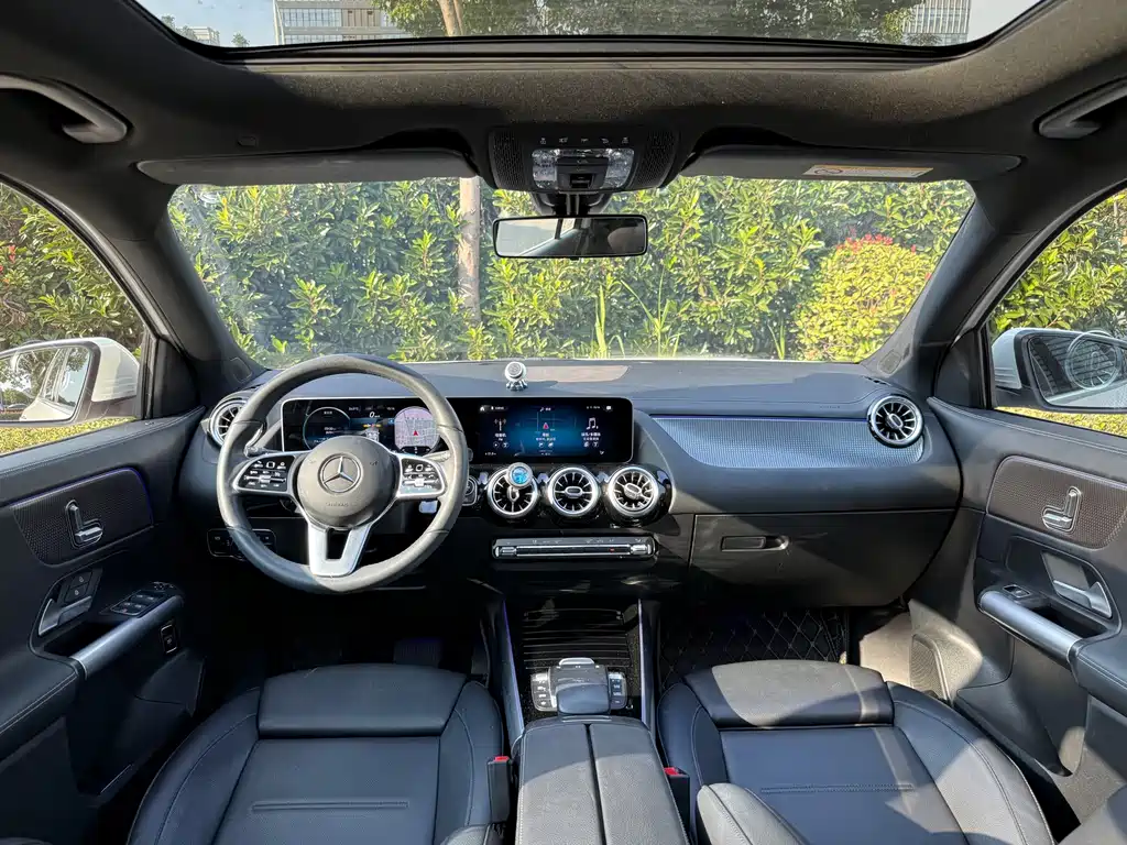 Mercedes-Benz GLA — фото 8