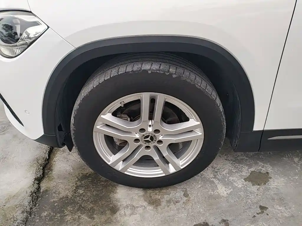 Mercedes-Benz GLA — фото 23