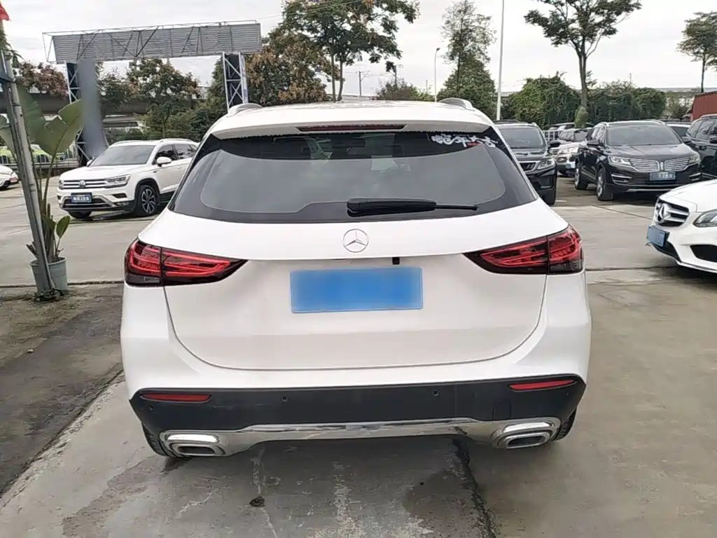 Mercedes-Benz GLA — фото 6