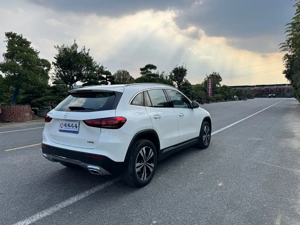 Mercedes-Benz GLA — фото 4