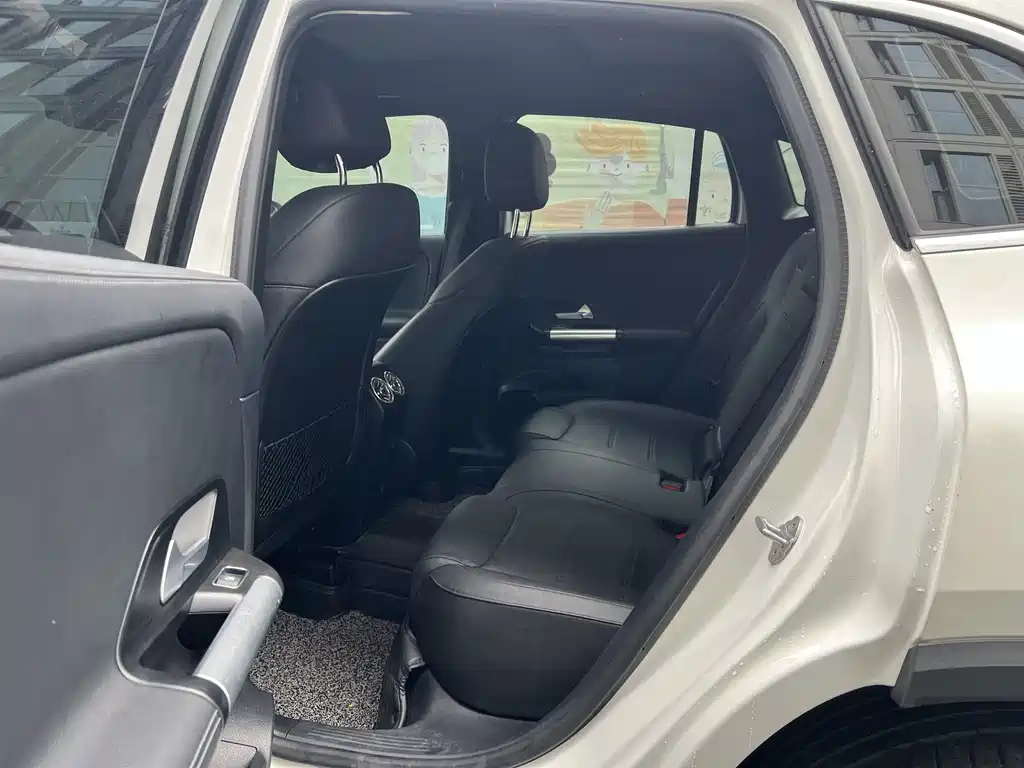 Mercedes-Benz GLA — фото 4