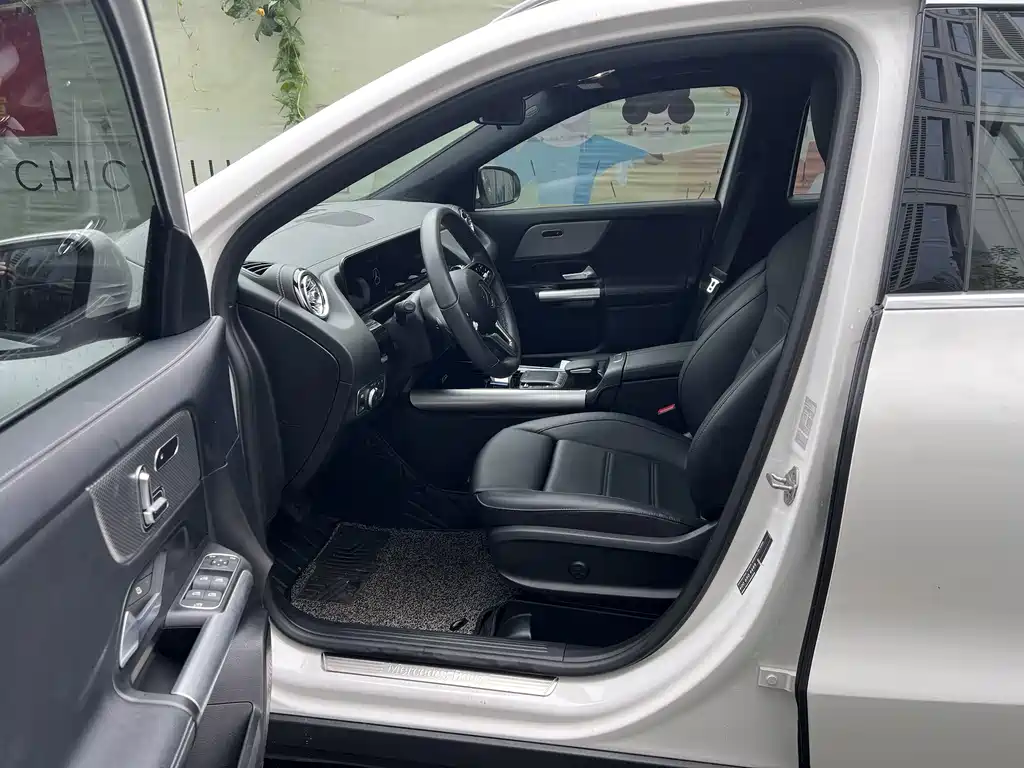 Mercedes-Benz GLA — фото 5