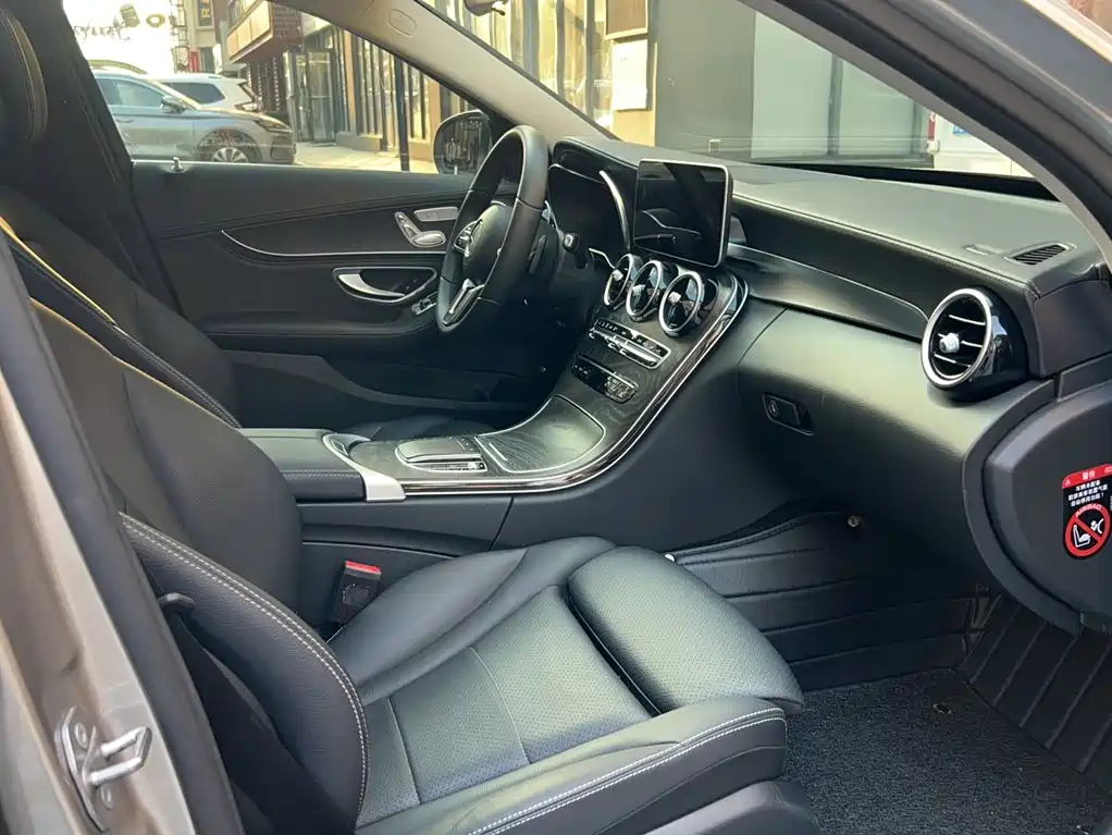 Mercedes-Benz C-Class — фото 14
