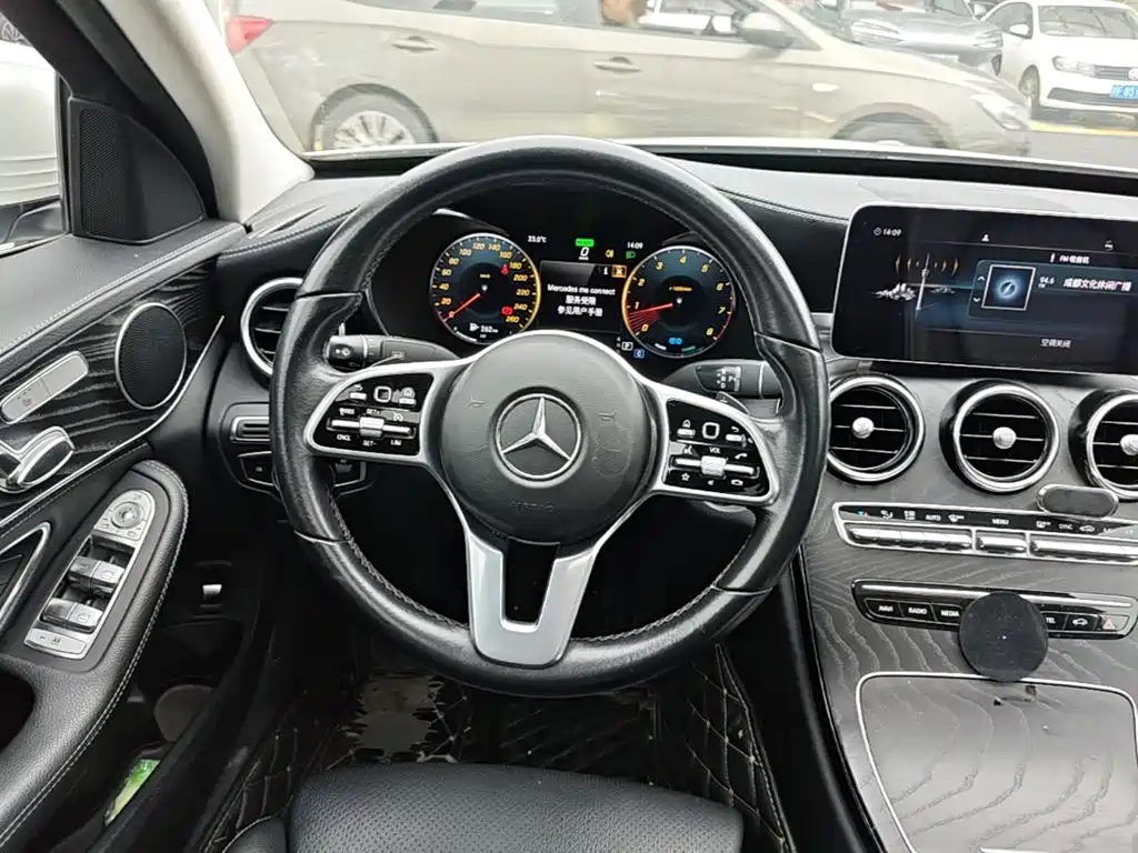 Mercedes-Benz C-Class — фото 11