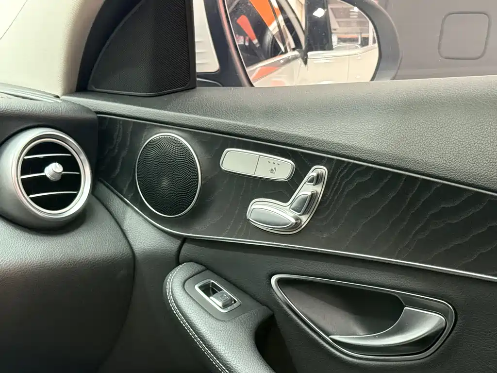 Mercedes-Benz C-Class (Import) — фото 17