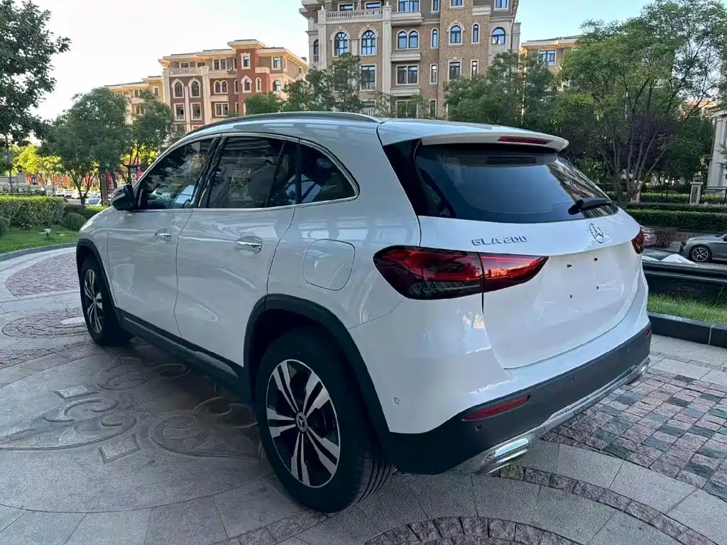 Mercedes-Benz GLA — фото 15