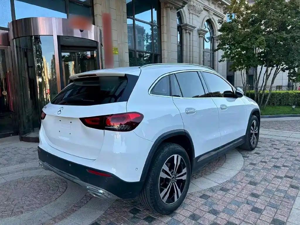 Mercedes-Benz GLA — фото 17