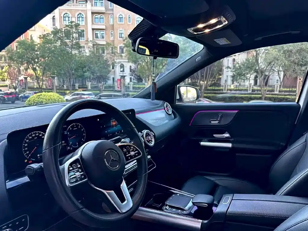 Mercedes-Benz GLA — фото 18