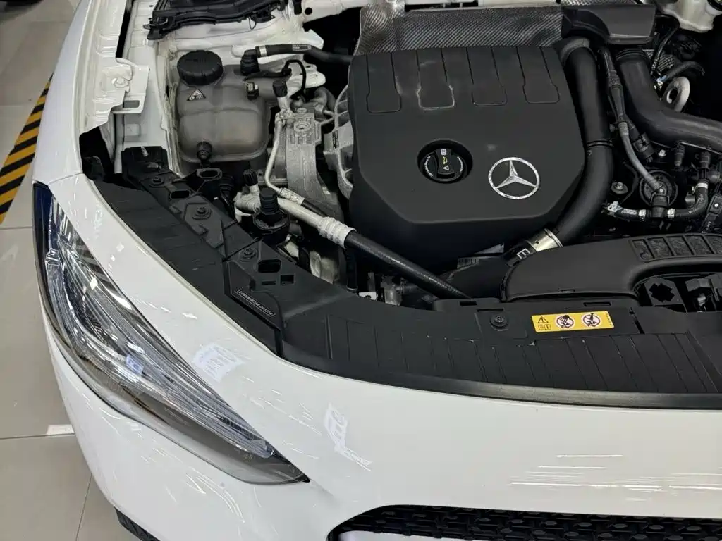 Mercedes-Benz GLA — фото 7