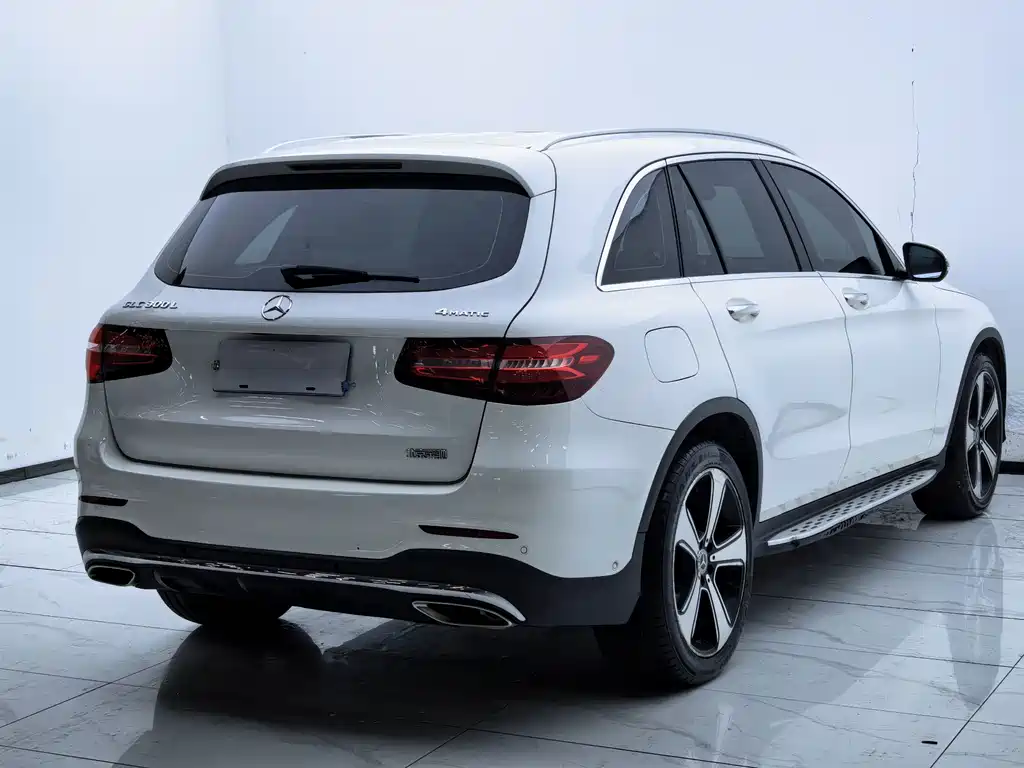 Mercedes-Benz GLC — фото 7