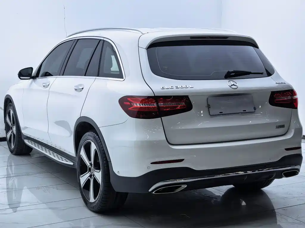 Mercedes-Benz GLC — фото 9