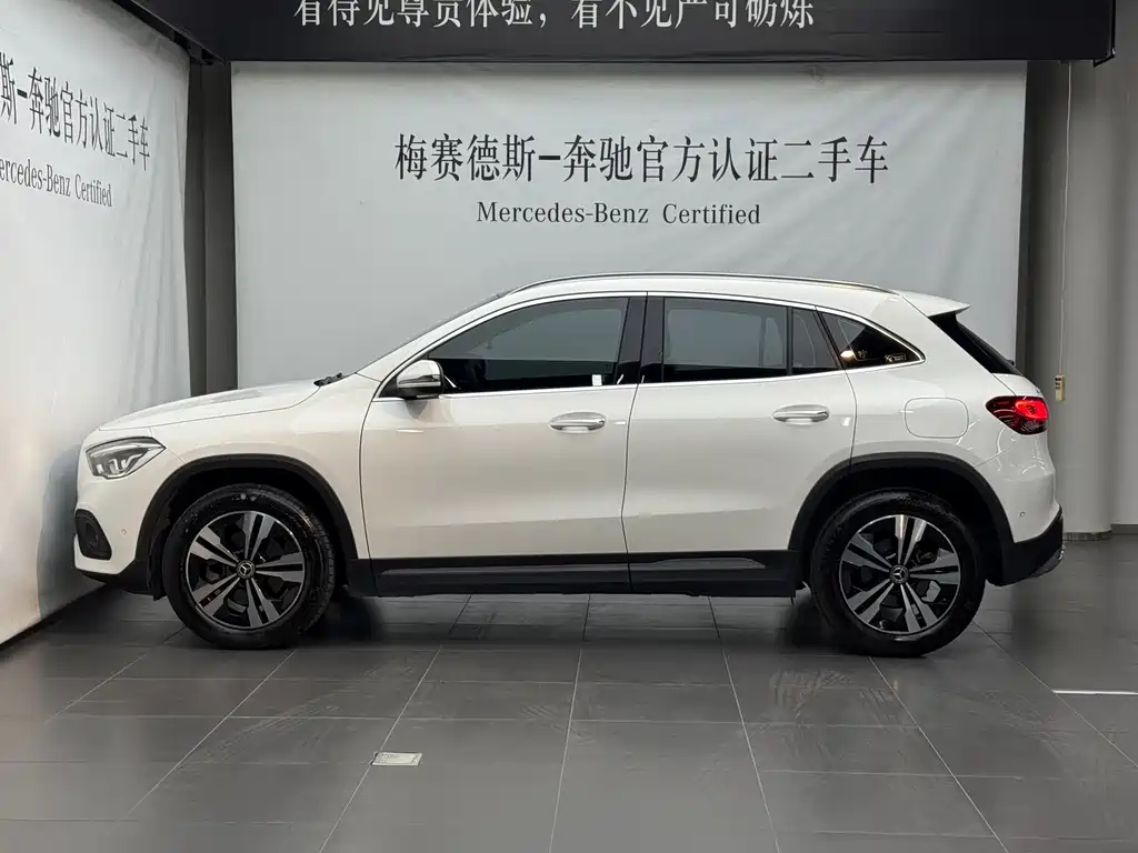 Mercedes-Benz GLA — фото 8