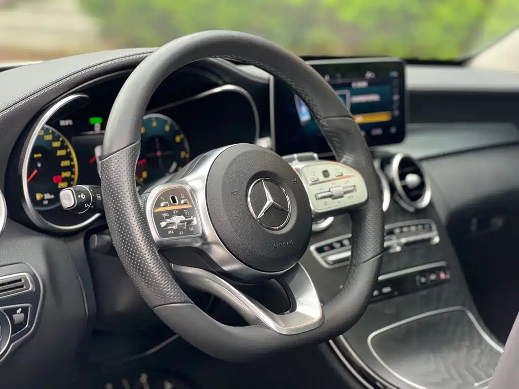 Mercedes-Benz C-Class — фото 10