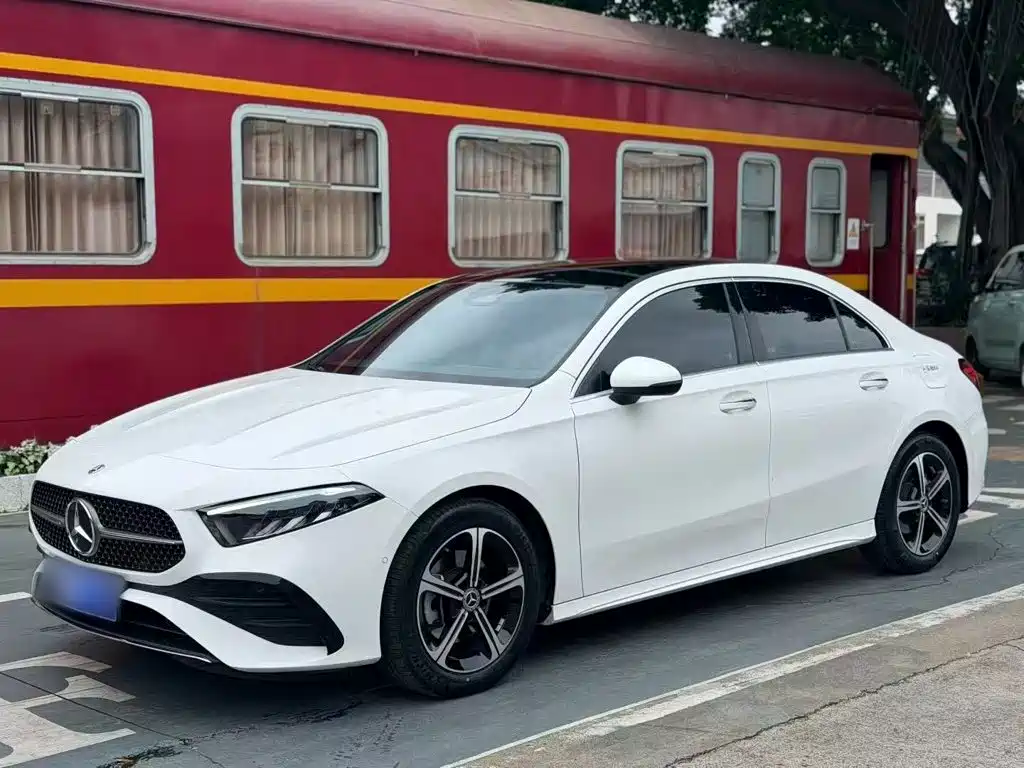 Mercedes-Benz A-Class — фото 2